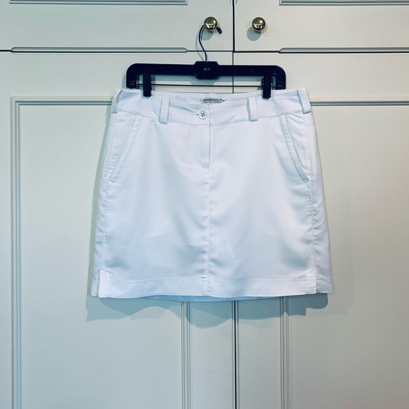 Nike Pants - Nike Golf Skort Size 8